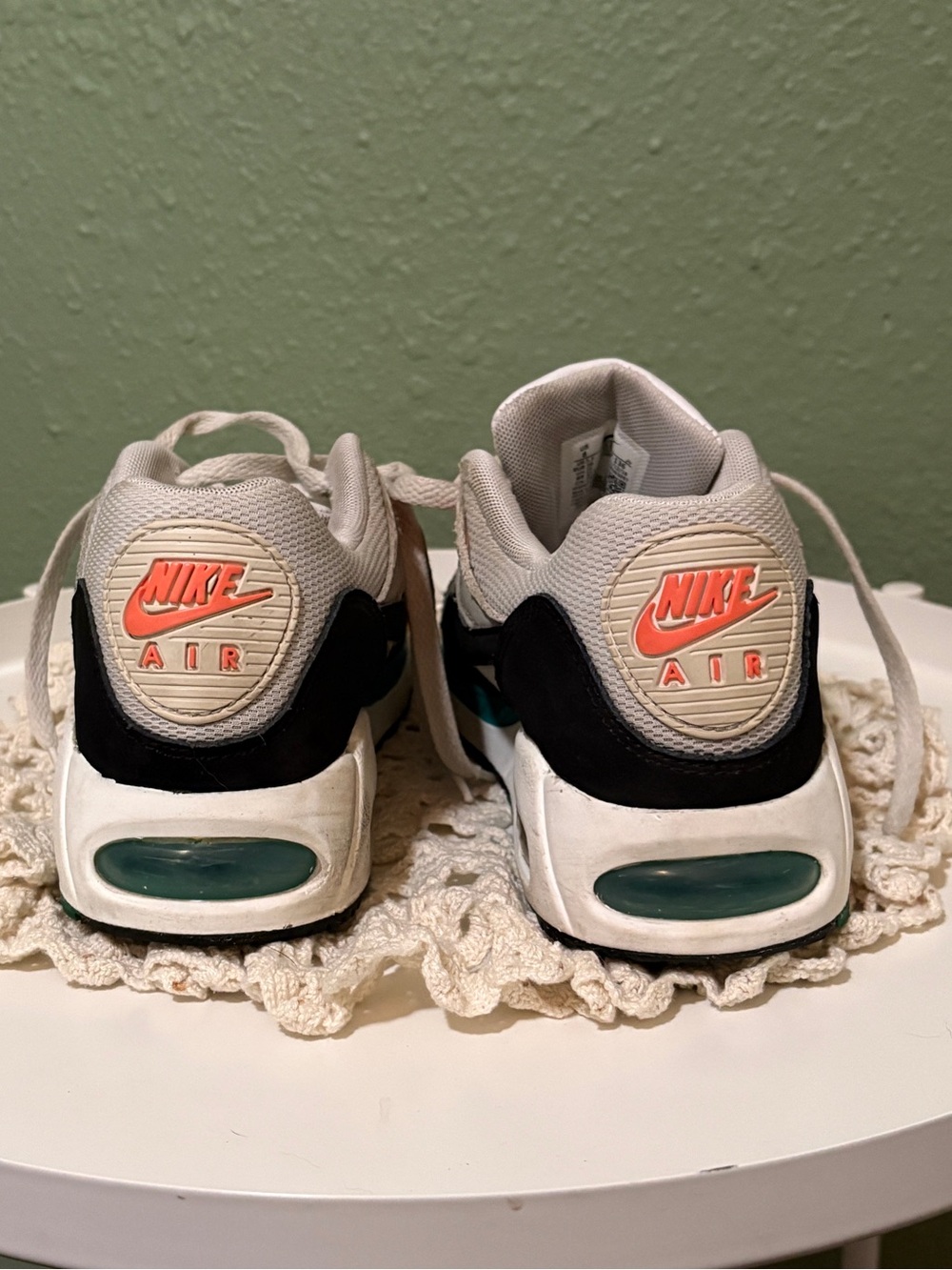 Nike Women's Air Max Low-Top Sneakers White Black Teal Coral - Picture 5 of 6